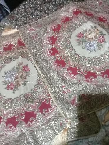 postel: Qedimi divan ucun döşekce uzlukleri zerli gozel uzlukler teze — 1