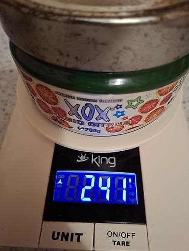 gəlyan: Qəlyan tütünü və aksesuar seti. Tütün biraz istifadə edilib, qoxular — 2