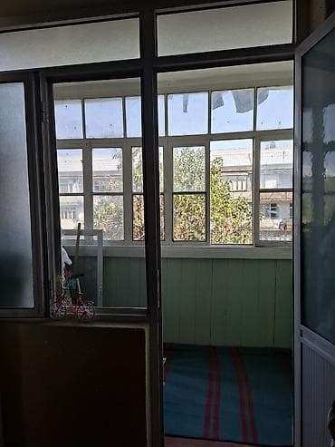 astara ev alqi satqisi: 2 otaqlı 2 balkonlu orta bulok məkdəbə diger iyaşe abyeklere yaxin — 1