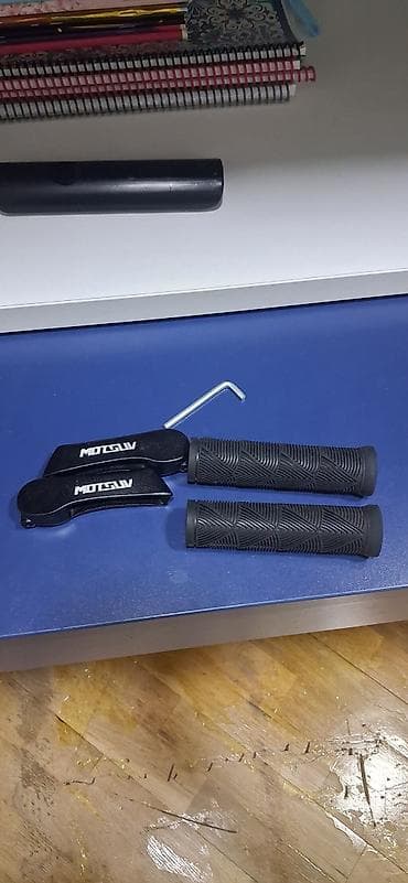 mtb velosiped: Velosiped üçün tutacaq dəsti və bar-endlər - Brend: MOTOW (üzərində — 1