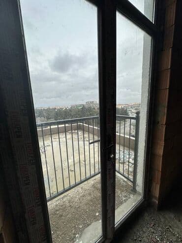 ağ şeher evler: Qaraçuxur qəs., 2 otaqlı, Yeni tikili, 72 kv. m — 9