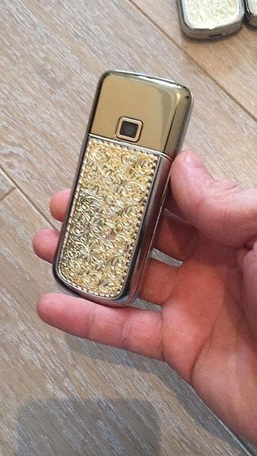 philips xenium 9@9q: Nokia 8000 4G — 4