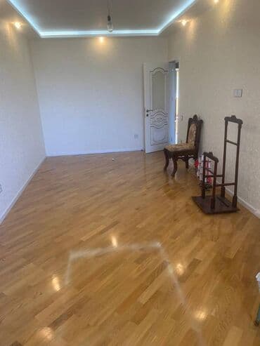 bine qesebesinde ev: 📍 Əla yerləşmə! Ev şəhərin mərkəzində – 2 və 9 nömrəli məktəblərin — 2