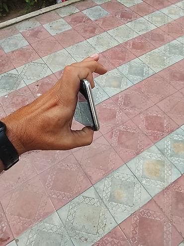 ipad 10 cu nesil: IPhone X, 64 GB, Gümüşü — 4
