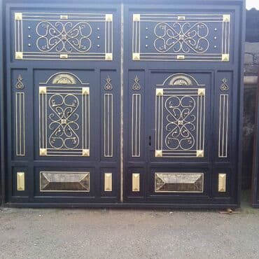 Dekorativ metal darvaza - Material: qalın metal/daşınmaz polad