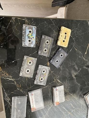 Maqnitofon kasetləri dəsti - Format: Audio kaset (Compact Cassette