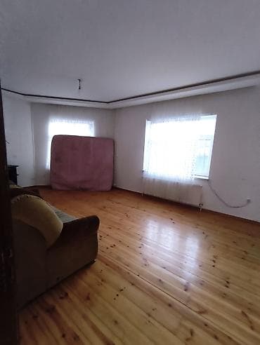 gencede kiraye ev axtariram: 120 kv. m, 5 otaqlı — 10
