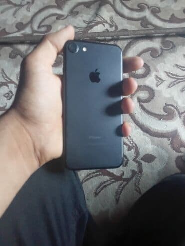 islenmis kalonka satisi: IPhone 7, 32 GB, Qara, Barmaq izi — 1