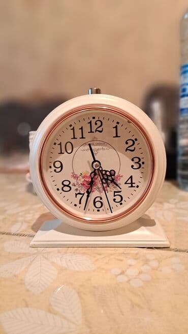 Сейфы: Настольные часы, Электронные, С секундной стрелкой — 1