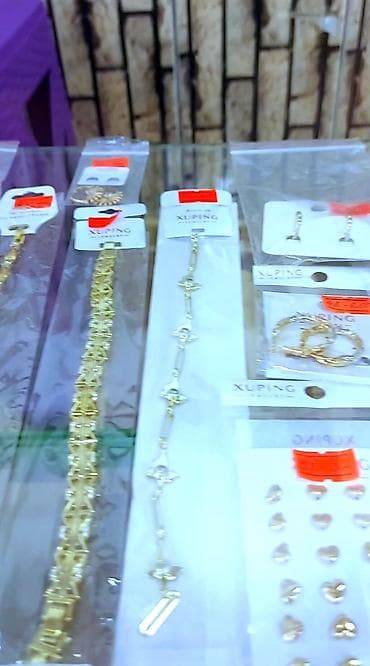 etir qab: Hazır Ətir biznesi satılır. Kondinsaner, mebellər, vitrinlər — 10