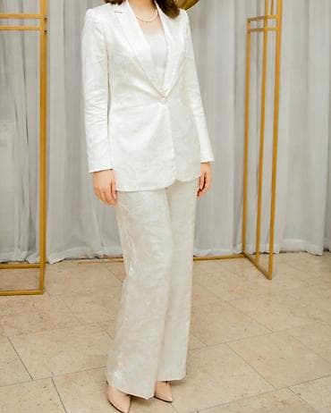 Sateen markasına məxsusdur Qadınlar üçün krem-ağ rəngli klassik lalafo.az -da Sateen markasına məxsusdur Qadınlar üçün krem-ağ rəngli klassik