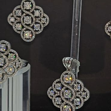 Dəstə daxildir: Üzük, Ağ qızıl — 2