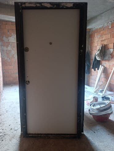 Хозтовары: Dəmir giriş qapısı – çərçivə ilə komplekt - Material: möhkəm metal — 2