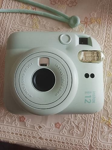 iphone 11 gold: Fujifilm Instax Mini 12 ani qələm rəngində instant kamera - Model — 1