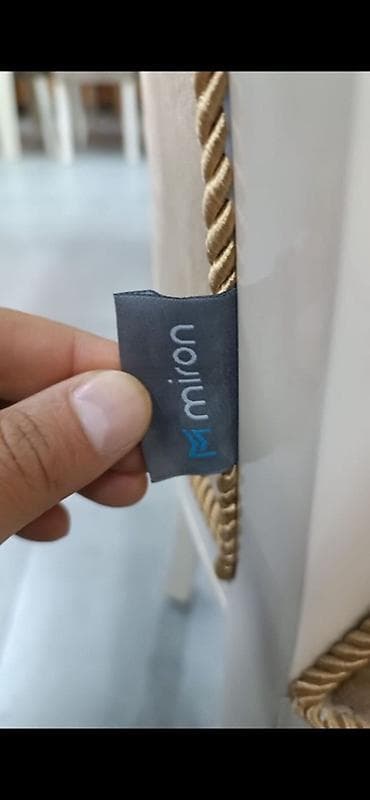 Paltar tikişi: Brend etiketləri və geyim aksessuarları üçün çap/xalça toxuma xidməti — 9