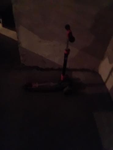 skuter az: Uşaq skuterı - 3 təkərli model: ön tərəfdə iki təkər, arxada bir — 3