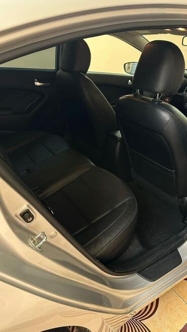 qoşqu karavan satilir: Kia K3: 1.6 l | 2017 il — 9