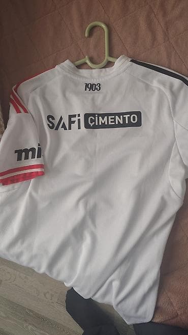 adıdas: Beşiktaş JK futbol forması – adidas - Rəng: ağ, qara və qırmızı — 2