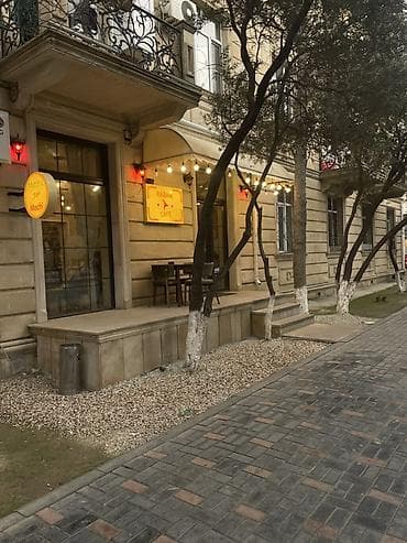 tecili ev satilir baki: Sumqayıt şəhərində, İcra Hakimiyyətinə yaxın, 2-ci kvartalda yerləşən — 1