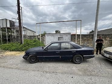 mercedes sprinter 7 1: Mercedes-Benz E-Class: 2.5 l | 1986 il Sedan — 6