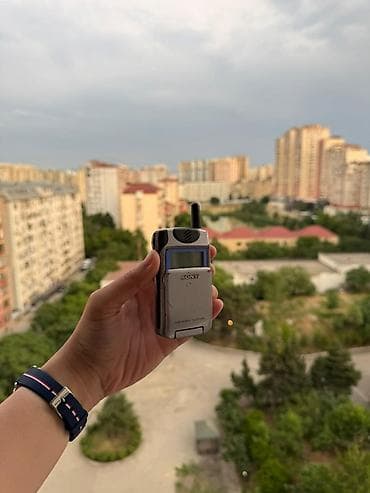 philips xenium 9@9s: Sony rəng - Boz, Düyməli — 4