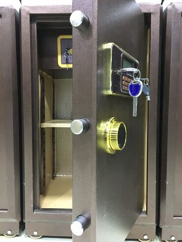 pul yığmaq üçün kassa: ⚡️hundurluk 80 ⚡️Derinlik 45 ⚡️eni 48 ⚡️seyf iki acar ve kodile — 3