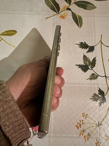 tankda bir paltaryuyan maşını al: Samsung Galaxy S24 Ultra, 256 GB, rəng - Qızılı — 7