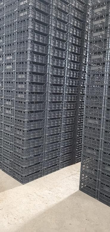 vaqon evlər: Qara rəngdə, yığıla bilən plastik saxlama qutuları. Bu qutular sərt və — 2