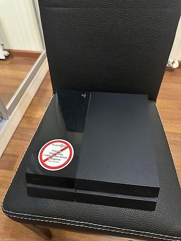 sony wh: PlayStation 4 fat problemsiz playroomnan 3 4 ay qabaq 400 manata — 1
