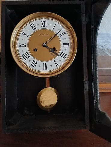 sederek saat: Divar saatları, Mexaniki, Mayatnik — 3