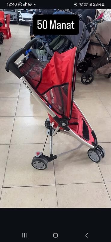 Klassik gəzinti arabası