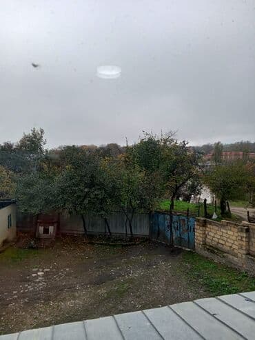 montinde heyet evleri: Həyətyanı ev və torpaq sahəsi - Geniş həyətyanı sahə: həyətin — 2