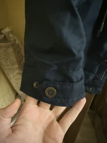 Köynəklər: COLIN’S kişi parkası – L ölçü - Rəng: tünd göy (daxili astar: qəhvəyi) — 7