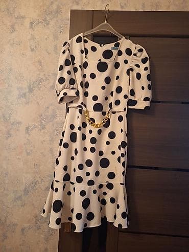 Dəstlər, kostyumlar: Paltar — 2