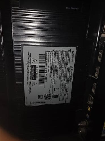 tv stick: Televizor Samsung LED ekran 50" — 3