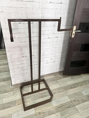 mini generator: Metaldan hazırlanmış paltar asqısı/stander - Material: toz boyalı — 1