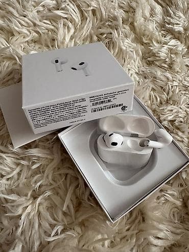 Apple AirPods (3-cü nəsil) – orijinal qablaşdırmada, şarj qutusu və