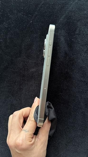 işdəmiş telefonlar: IPhone 15 Pro Max, 256 GB, Ağ, Face ID — 6