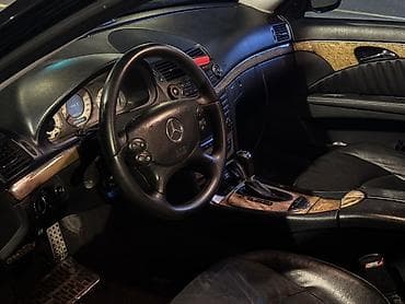 mersedes maşin: Mercedes-Benz E-Class: 3.5 l | 2006 il Sedan — 3