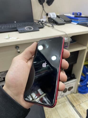 iphone 16 pro max dubay qiymeti: IPhone SE, 64 GB, Qırmızı, Barmaq izi, Simsiz şarj — 4