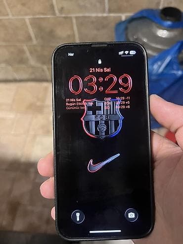 ipone 16e: IPhone 13, Ağ — 1