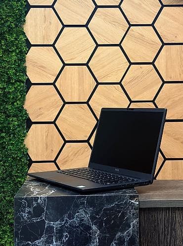 blender braun: Dell Latitude 3590 noutbuk • Ekran: 15.6" geniş ekran • Klaviatura — 3