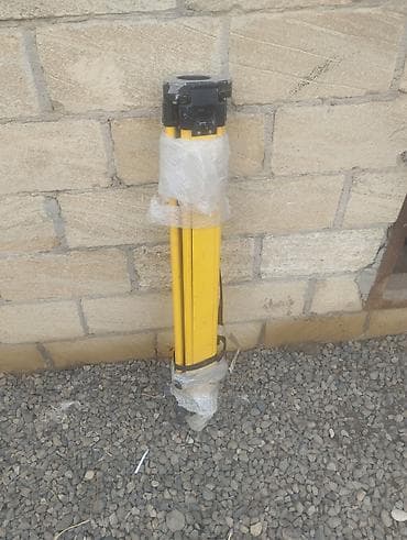 Geodeziya/Səviyyə aləti üçün tripod - Material: möhkəm alüminium