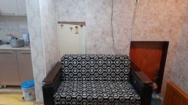 bakıxanovda ev: Bakixanov qəsəbəsində 9 mertebeli binanın 1-ci mərtəbəsində yerləşən — 10