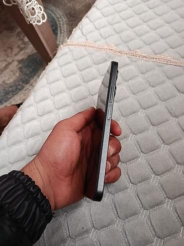 redmi a05: Redmi 13teze usda olmurub yaşda 256 — 4