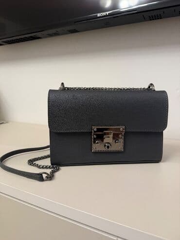 Zərgərlik əşyaları: Yeni
Made in Italy
dəri
80 Azn — 4