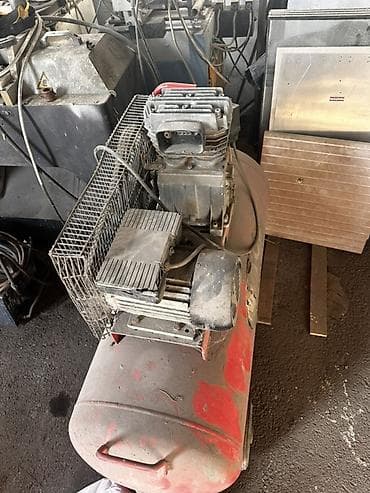 Soyuducu avadanlığı: Sənaye tipli hava kompressoru
200 lit kampresor — 1