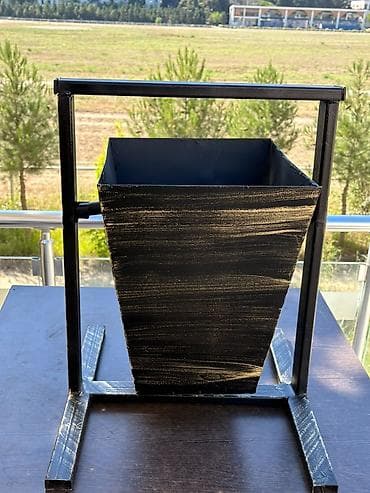 Контейнеры для отходов: Metaldan hazırlanmış küçə/zibil qutusu - Material: qalın metal təbəqə — 1