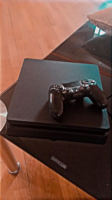 playstation lombard: PlayStation 4 Slim konsolu + DualShock 4 gamepad - Model: PS4 Slim — 2