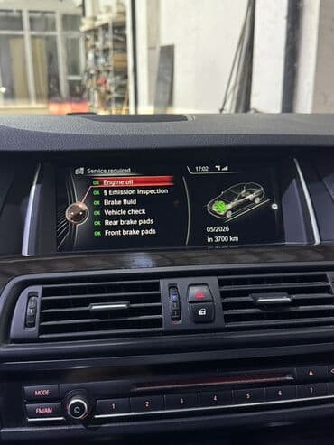 bmw 530d: BMW 528: 2 l | 2015 il Sedan — 7